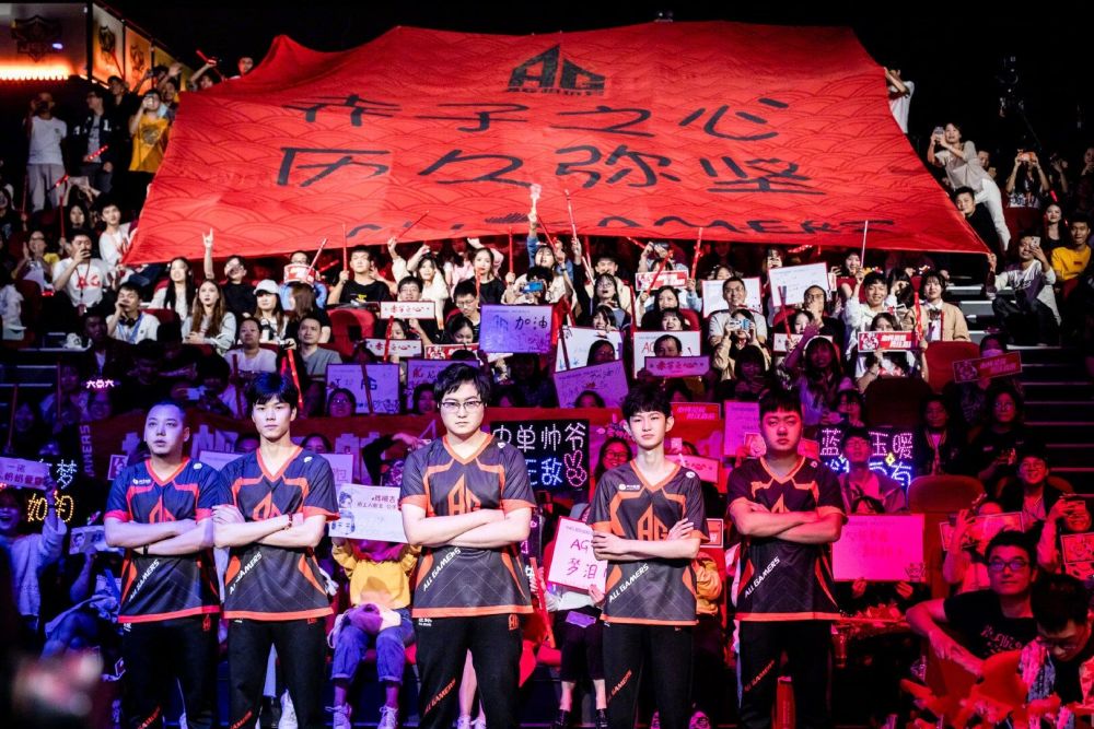 聯賽中奪得
